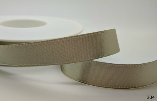 Hint of Green Shindo Satin Ribbon 12100 204