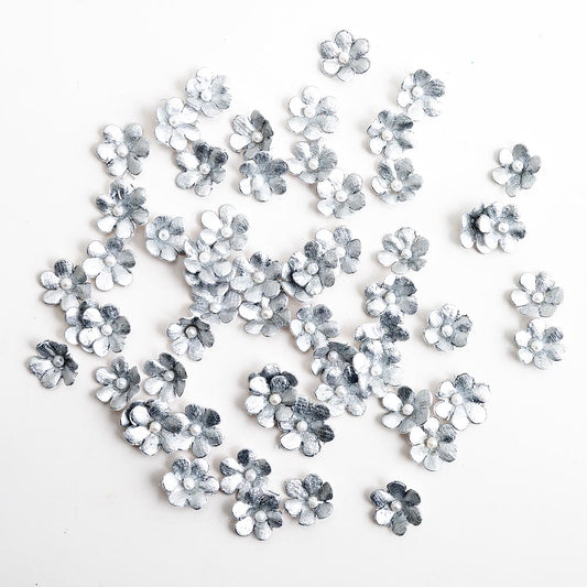 1cm Metallic Silver Glitter Flowers Pack of 60