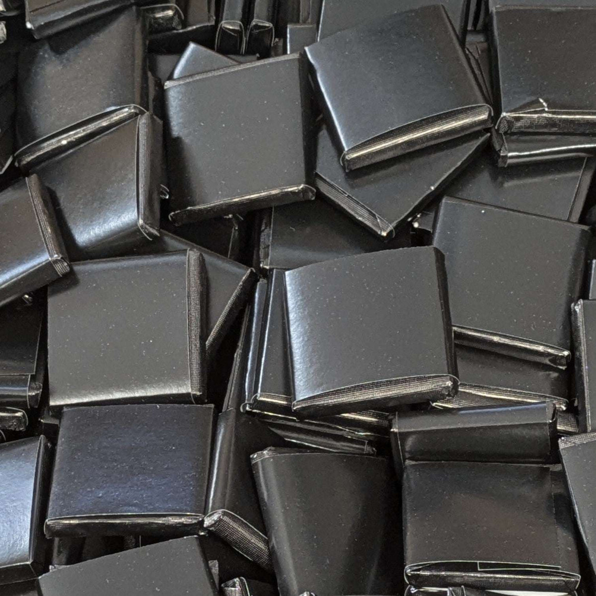 Black Sleeve Neapolitan Squares - Milk Chocolate